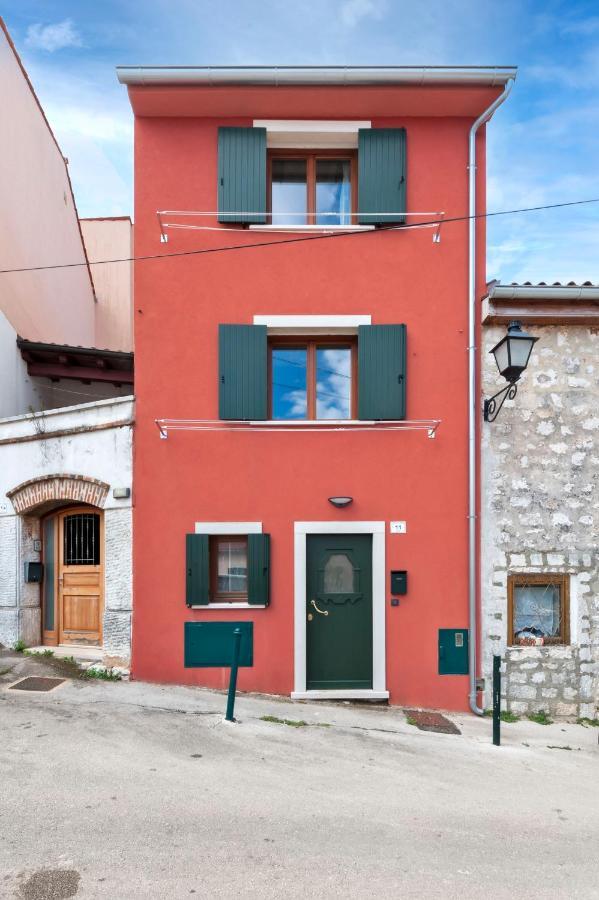 La Picia Apartment Ровин Екстериор снимка