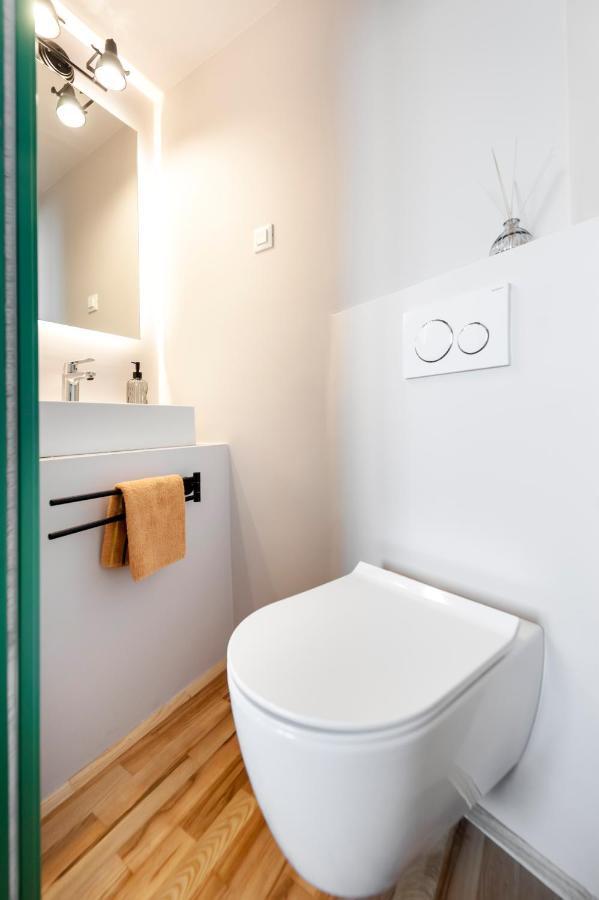 La Picia Apartment Ровин Екстериор снимка